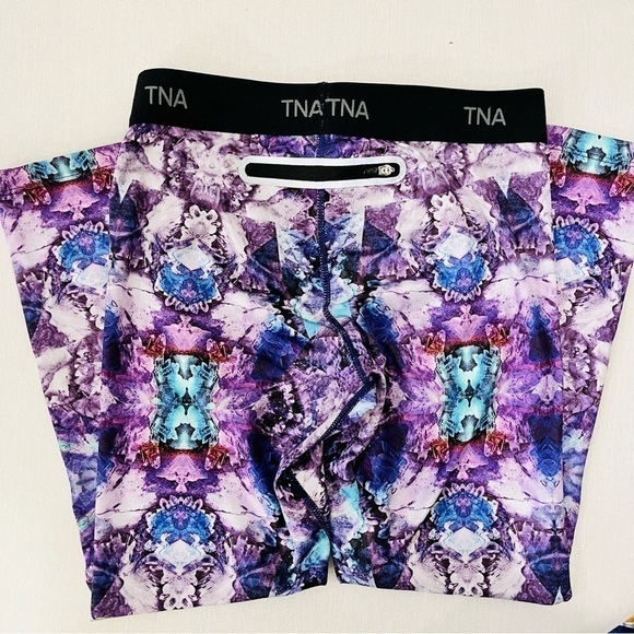 Aritzia TNA Multi Colour Cropped Low Rise Space Dye Atmosphere Leggings XS - Picture 2 of 8